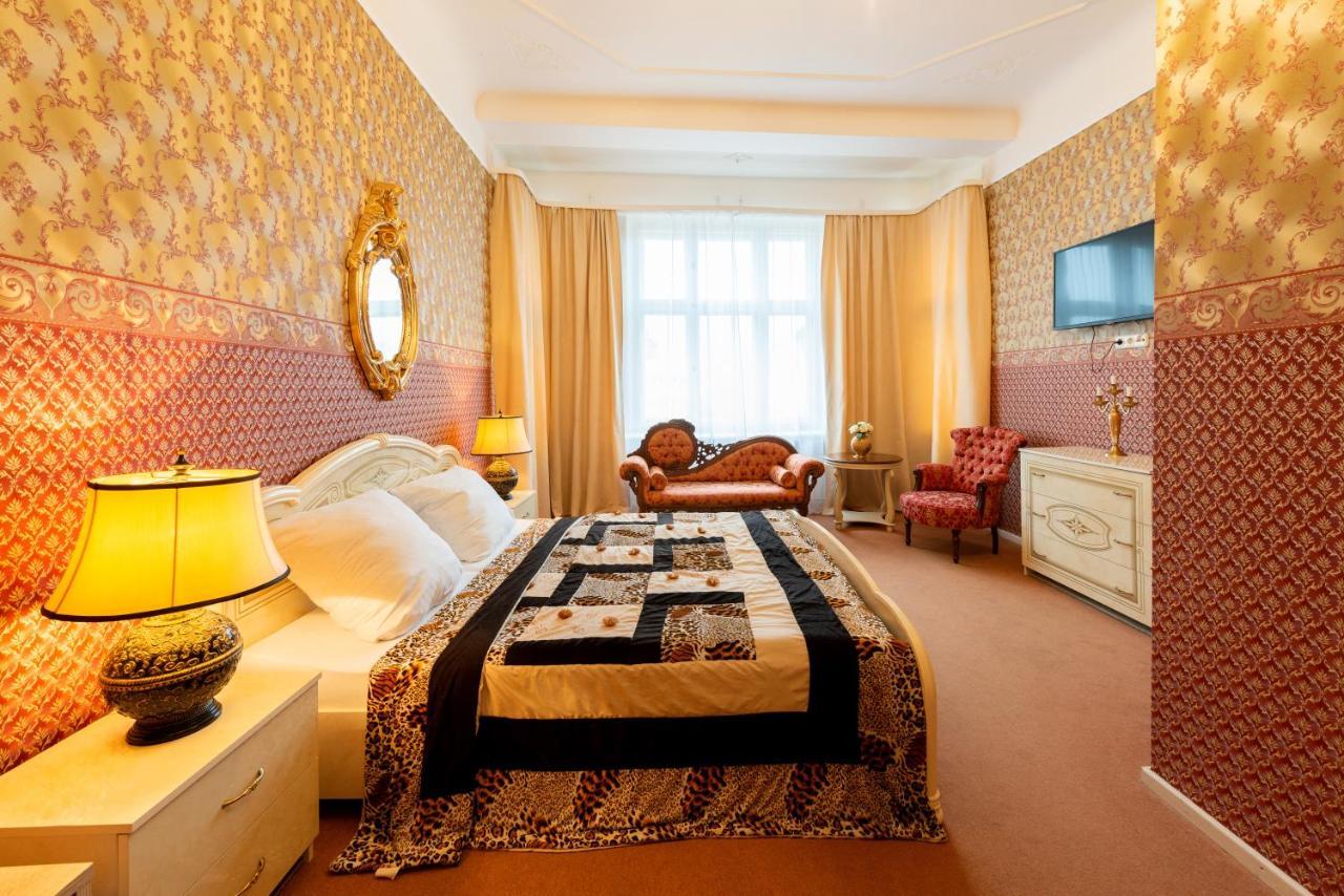 Hotel Pension Dahlem เบอร์ลิน ภายนอก รูปภาพ