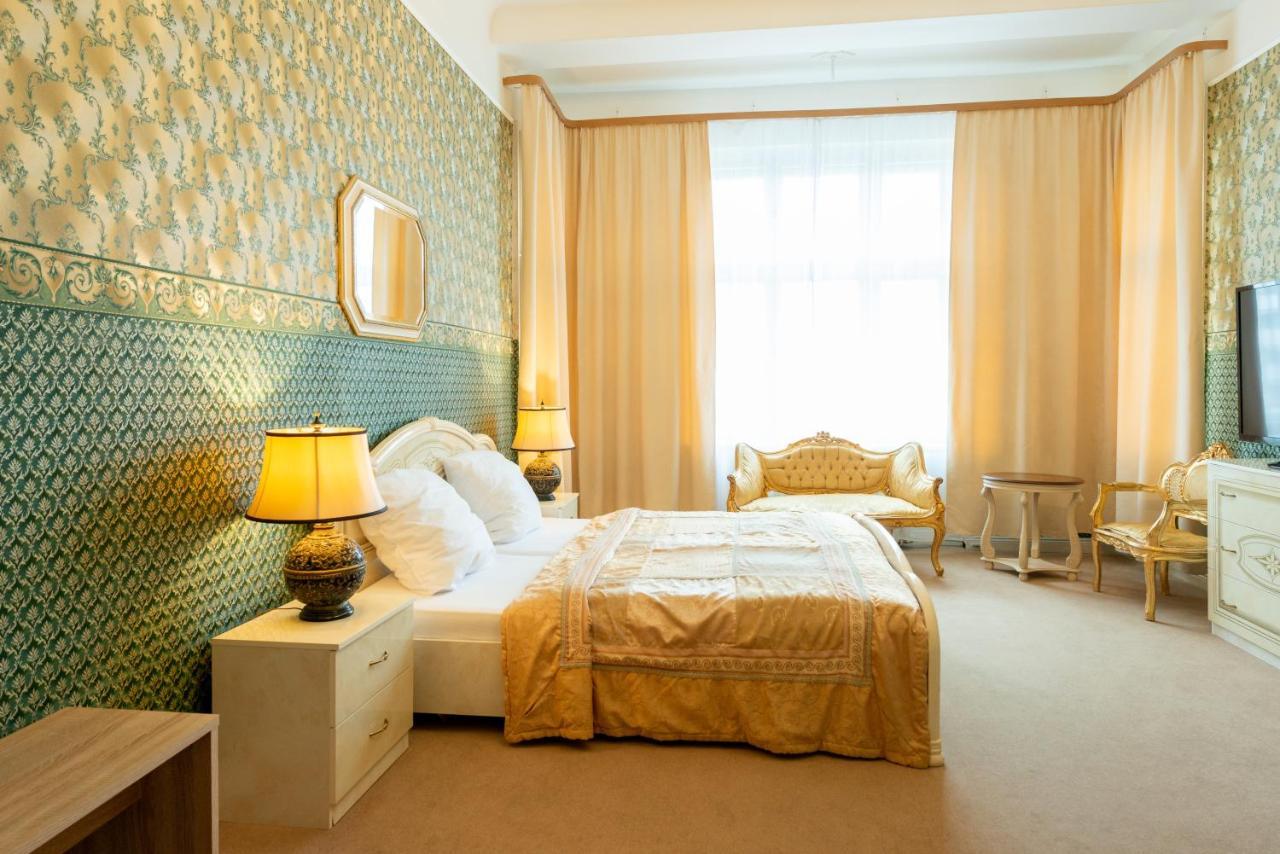 Hotel Pension Dahlem เบอร์ลิน ภายนอก รูปภาพ