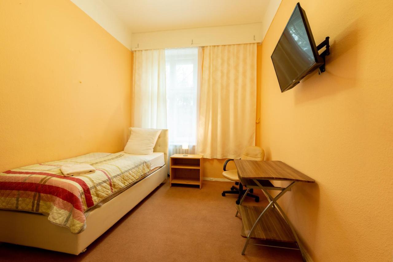 Hotel Pension Dahlem เบอร์ลิน ภายนอก รูปภาพ